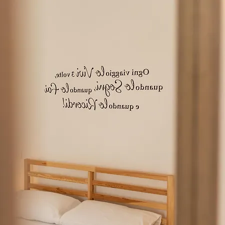 Cortile Carducci ゲストハウス ラーカレ