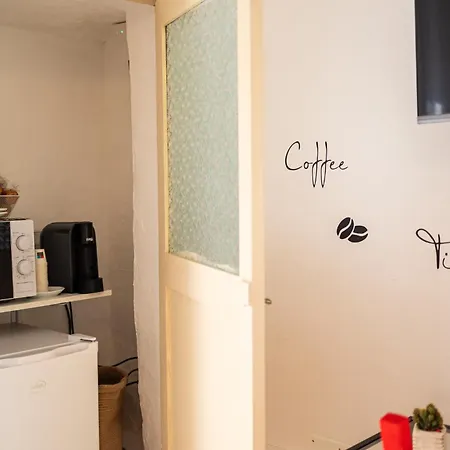 ゲストハウス Cortile Carducci 4*