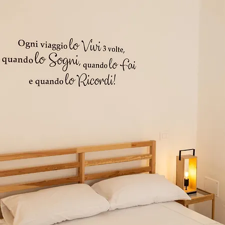 Cortile Carducci 게스트하우스 4*