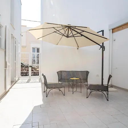 Cortile Carducci Casa de hóspedes Racale